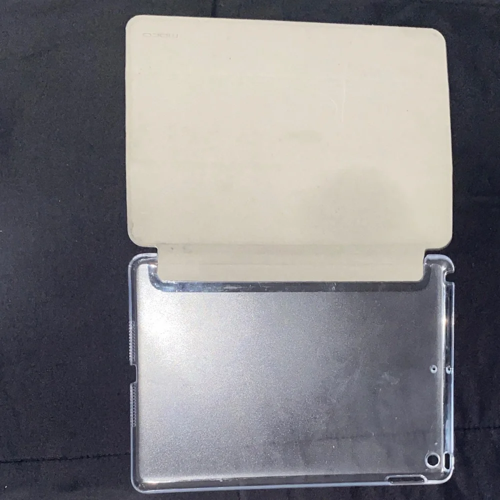 Apple iPad - Silver and Black
